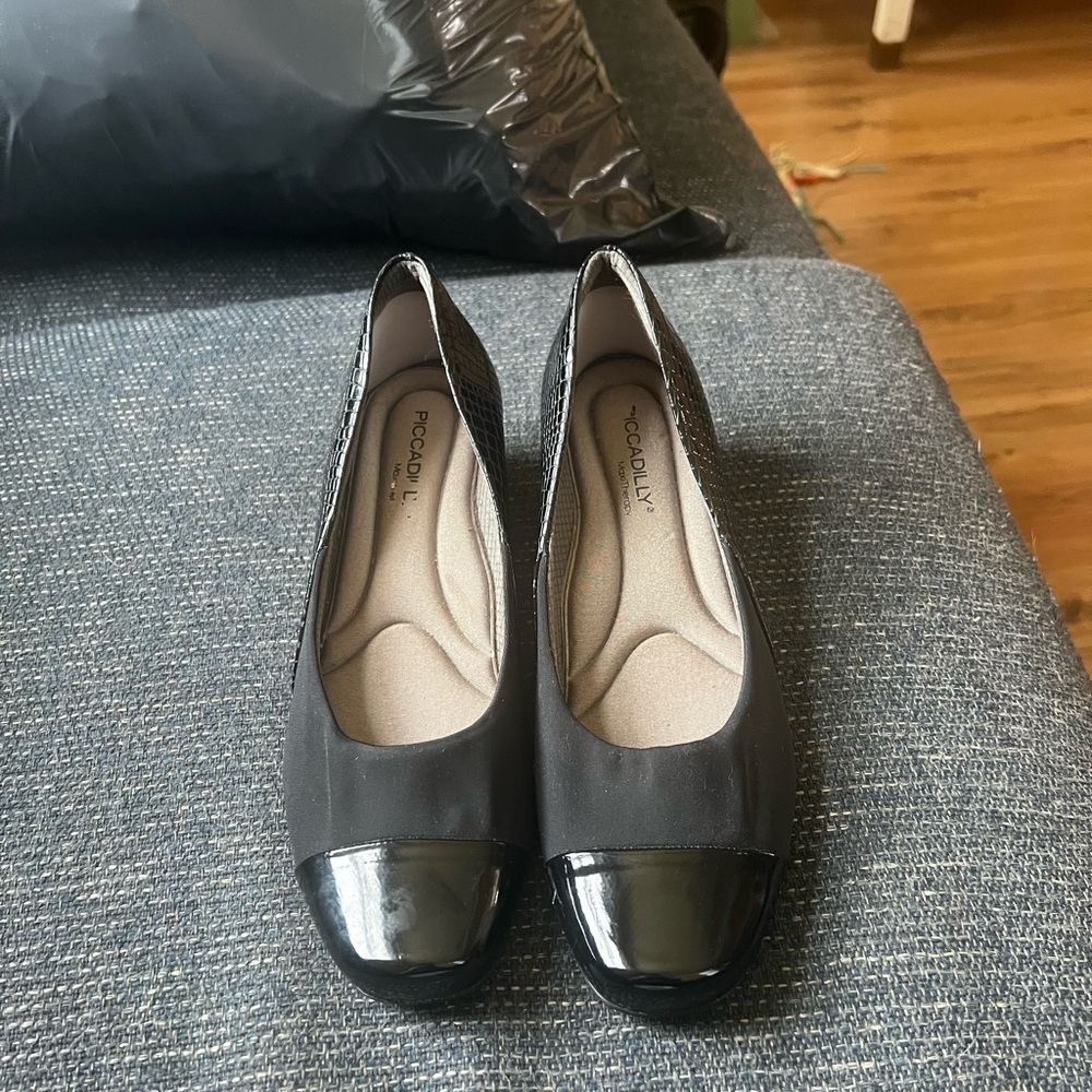 Picadilly Fashion Black Glossy Cap-Toe Flats